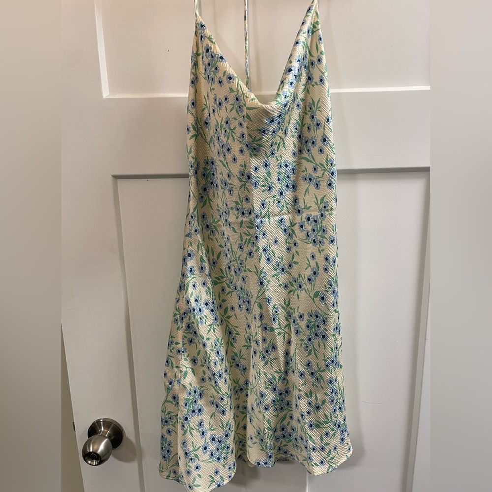 Super Cute Floral Zara Dress - Picture 3 of 8